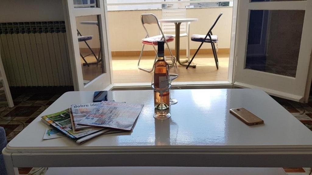 Silente Apartment Макарска Екстериор снимка